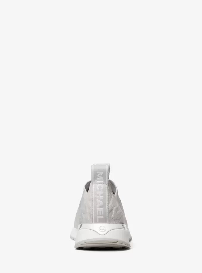 Bodie Logo Embossed Stretch Knit Slip-On Tenisky Bodie Logo Embossed Stretch Knit Slip-On Tenisky
