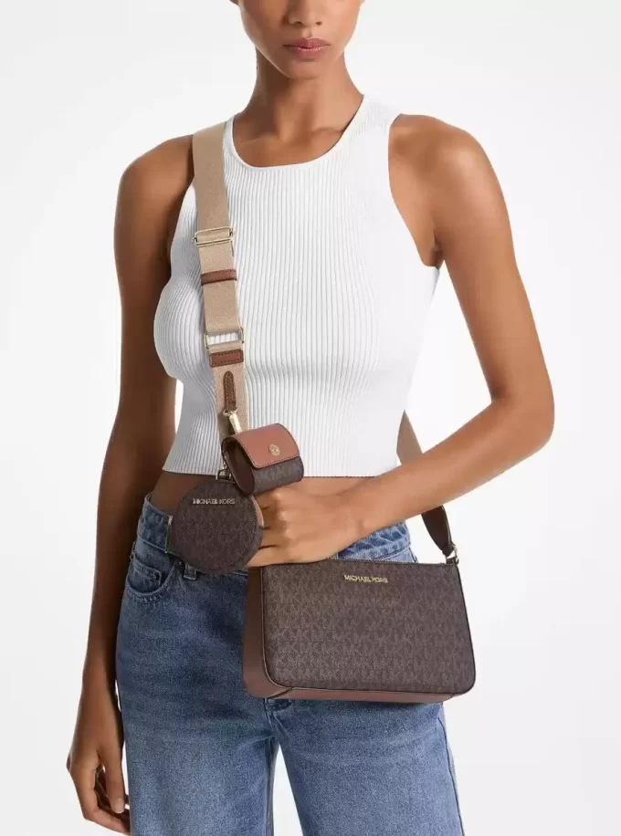 Crossbody taška s logem Jet Set a pouzdrem pro Apple Airpods Pro® Crossbody taška s logem Jet Set a pouzdrem pro Apple Airpods Pro®