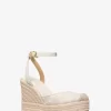 Espadrilky na klínku s logem Larissa Espadrilky na klínku s logem Larissa