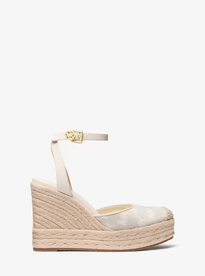 Espadrilky na klínku s logem Larissa Espadrilky na klínku s logem Larissa