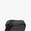 Kabelka Hudson Signature Logo Camera Crossbody Kabelka Hudson Signature Logo Camera Crossbody