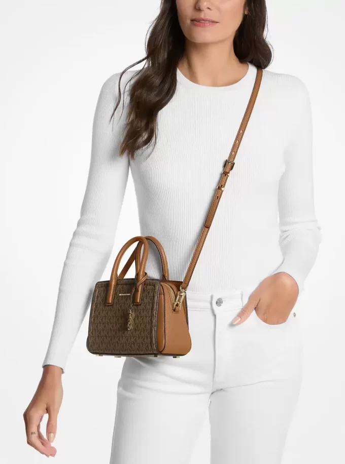 Kabelka Laila Extra Signature Logo Crossbody Kabelka Laila Extra Signature Logo Crossbody
