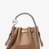Kabelka Mina s malým řetízkem a převoditelnou crossbody Kabelka Mina s malým řetízkem a převoditelnou crossbody