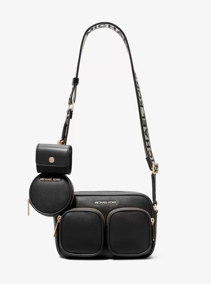 Kožená crossbody taška Jet Set střední velikosti s pouzdrem pro Apple Airpods Pro® Kožená crossbody taška Jet Set střední velikosti s pouzdrem pro Apple Airpods Pro®