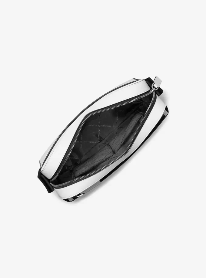 Kožená praktická crossbody kabelka Cooper Saffiano Kožená praktická crossbody kabelka Cooper Saffiano