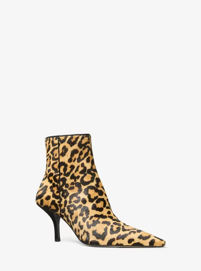 Kotníkové boty Selina s leopardím potiskem a telecí srstí Kotníkové boty Selina s leopardím potiskem a telecí srstí