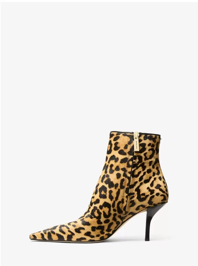 Kotníkové boty Selina s leopardím potiskem a telecí srstí Kotníkové boty Selina s leopardím potiskem a telecí srstí
