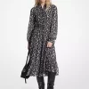 Květinové potisky, lemované košilové šaty z Georgette Květinové potisky, lemované košilové šaty z Georgette