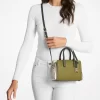 Laila extra malá barevně bloková kožená crossbody kabelka Laila extra malá barevně bloková kožená crossbody kabelka