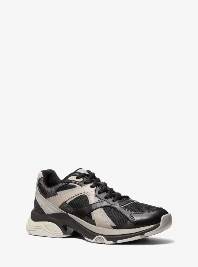 Leo Mixed-Media Trainer Leo Mixed-Media Trainer