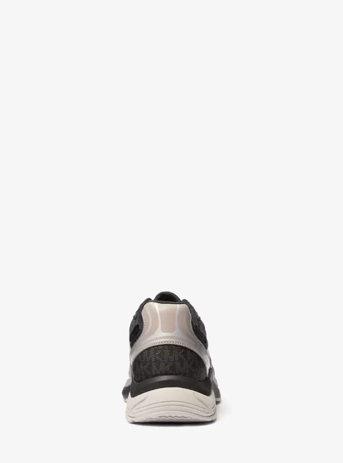 Leo Mixed-Media Trainer Leo Mixed-Media Trainer