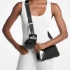 Malá crossbody taška s patentovaným logem a pouzdrem Jet Set pro Apple Airpods Pro® Malá crossbody taška s patentovaným logem a pouzdrem Jet Set pro Apple Airpods Pro®