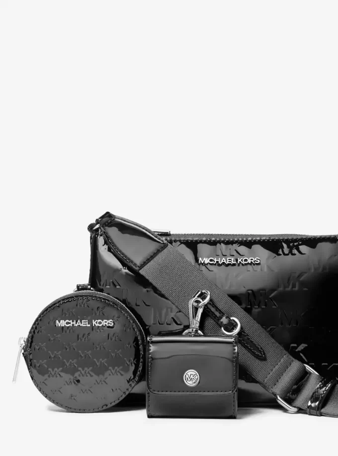 Malá crossbody taška s patentovaným logem a pouzdrem Jet Set pro Apple Airpods Pro® Malá crossbody taška s patentovaným logem a pouzdrem Jet Set pro Apple Airpods Pro®
