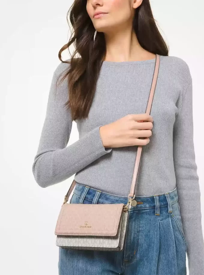 Malá dvoubarevná crossbody taška Jet Set s logem a logem Malá dvoubarevná crossbody taška Jet Set s logem a logem