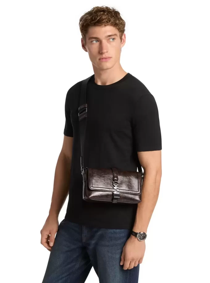 Malá kabelka Cyrus Distressed Crossbody Malá kabelka Cyrus Distressed Crossbody