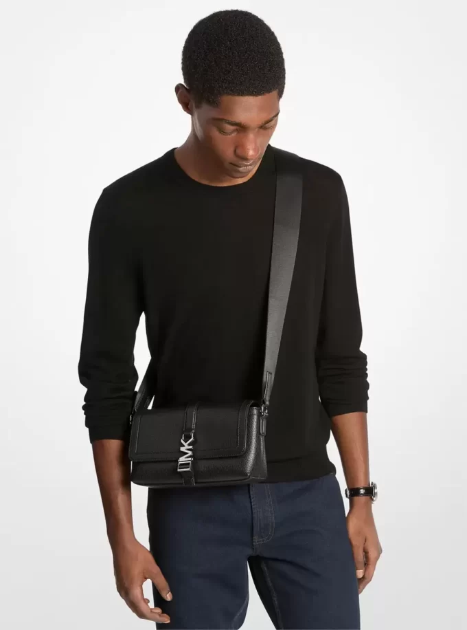 Malá kožená crossbody kabelka Cyrus Pebbled Malá kožená crossbody kabelka Cyrus Pebbled