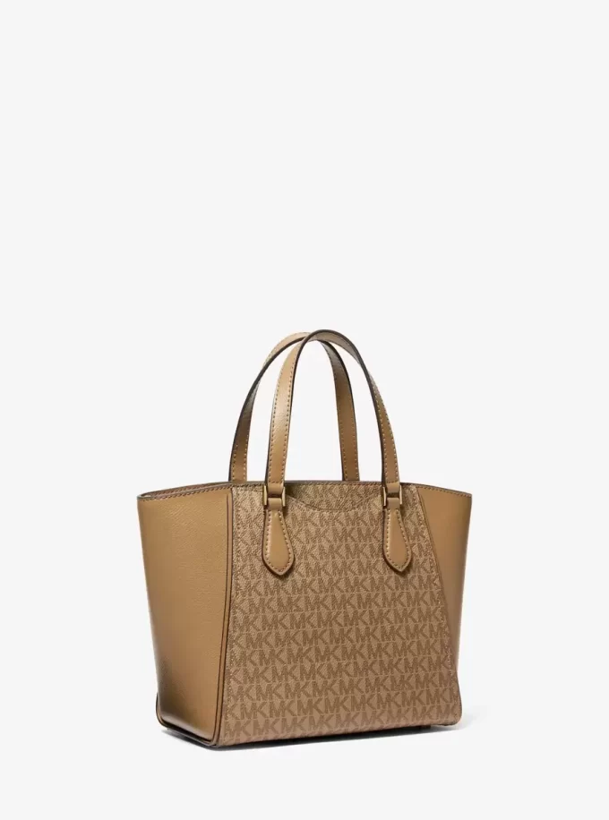 Malá kožená crossbody kabelka Taryn s logem a logem Signature Malá kožená crossbody kabelka Taryn s logem a logem Signature