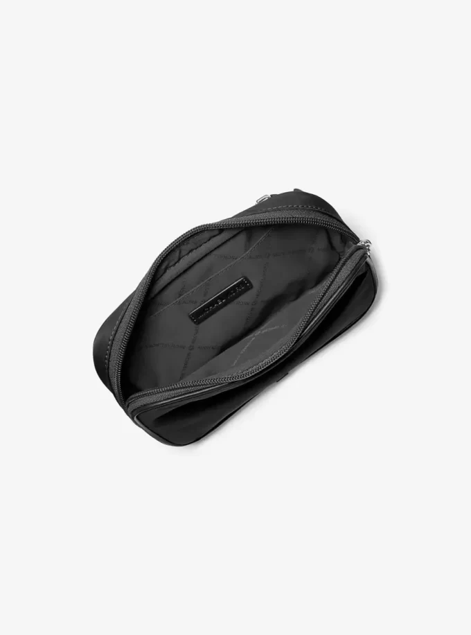 Malý nylonový sling batoh Khai Malý nylonový sling batoh Khai