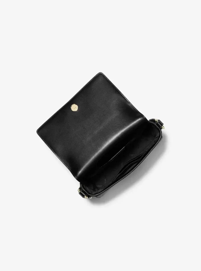 Malá safínová kožená crossbody kabelka Vincent s pouzdrem na karty s podpisovým logem Malá safínová kožená crossbody kabelka Vincent s pouzdrem na karty s podpisovým logem