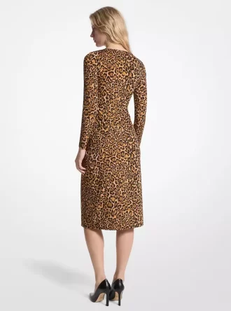 Matné žerzejové šaty s leopardím potiskem a nabíranými rukávy