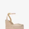 Plátěné espadrilky Larissa s metalickým vzorem na klínku Plátěné espadrilky Larissa s metalickým vzorem na klínku