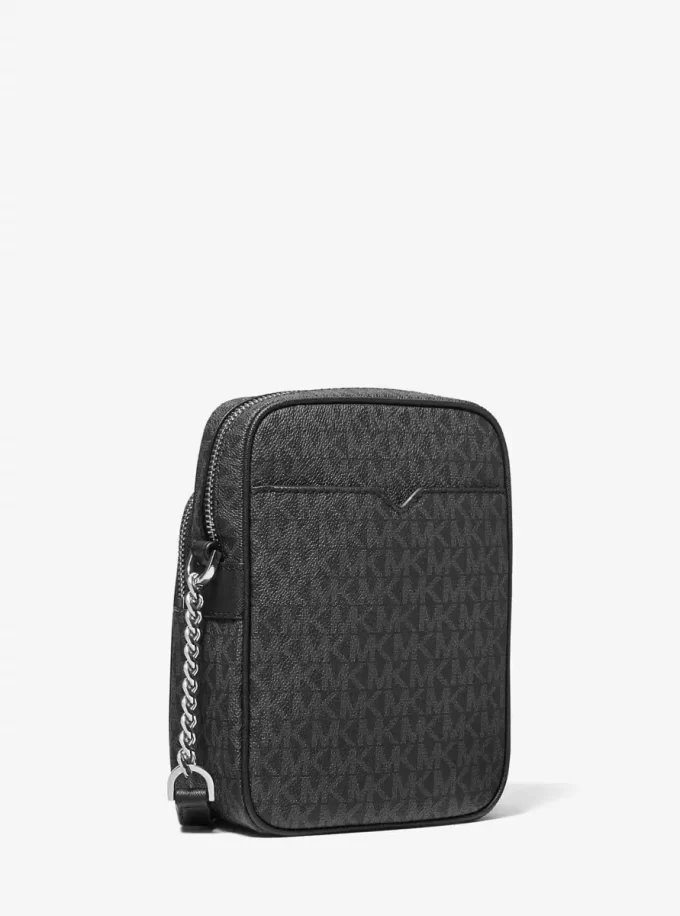 Střední cestovní crossbody kabelka s logem Jet Set Střední cestovní crossbody kabelka s logem Jet Set