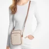 Střední cestovní crossbody kabelka s logem Jet Set Střední cestovní crossbody kabelka s logem Jet Set