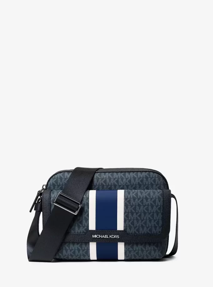 Střední crossbody kabelka Cooper Signature s logem a pruhy pro fotoaparát Střední crossbody kabelka Cooper Signature s logem a pruhy pro fotoaparát