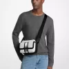 Střední crossbody kabelka Cooper Signature s logem a pruhy pro fotoaparát Střední crossbody kabelka Cooper Signature s logem a pruhy pro fotoaparát