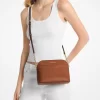 Střední crossbody kabelka Jet Set Travel s kopulí Střední crossbody kabelka Jet Set Travel s kopulí