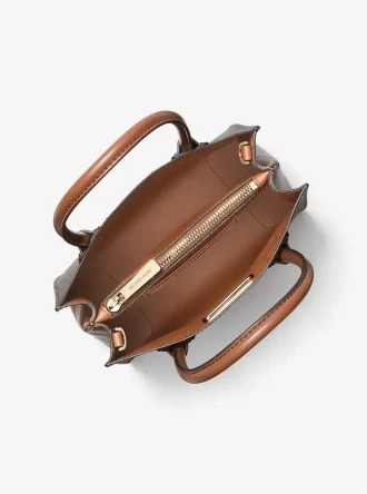 Střední crossbody kabelka Mercer s logem a koženým harmonikovým vzorem