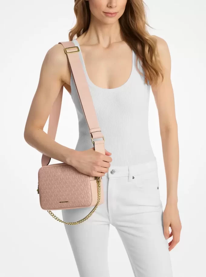 Střední crossbody taška Bryant Signature Logo Camera Střední crossbody taška Bryant Signature Logo Camera