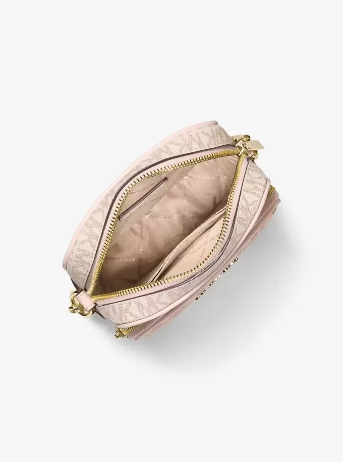Střední metalická crossbody kabelka Jet Set s logem Signature Střední metalická crossbody kabelka Jet Set s logem Signature