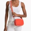 Střední nylonová crossbody taška na fotoaparát Jet Set Střední nylonová crossbody taška na fotoaparát Jet Set