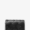 Středně velká tkaná kožená crossbody kabelka Jet Set Středně velká tkaná kožená crossbody kabelka Jet Set