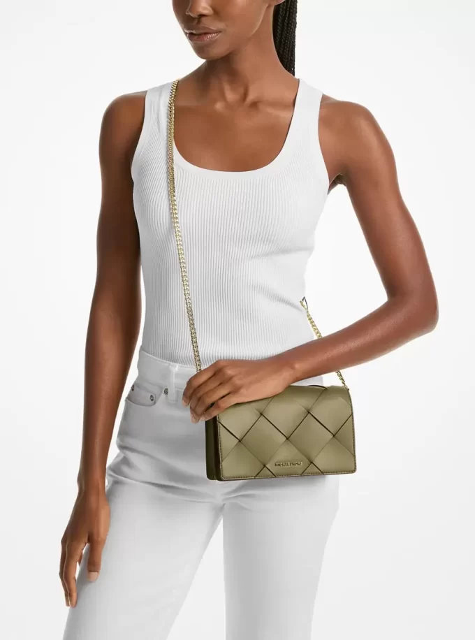 Středně velká tkaná kožená crossbody kabelka Jet Set Středně velká tkaná kožená crossbody kabelka Jet Set