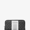 Velká metalická peněženka s logem Jet Set Signature Stripe Velká metalická peněženka s logem Jet Set Signature Stripe